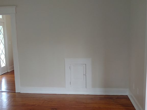 3rd image of 1806 E Gwinnett St