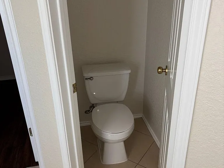 1403 Haley Gray Dr — Photo 25