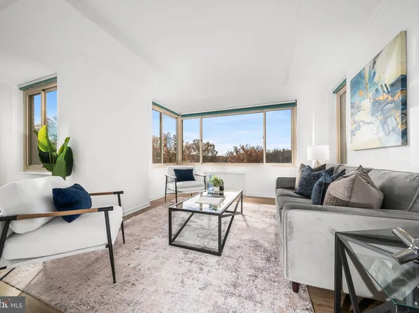 4000 Tunlaw Rd NW APT 811, Washington, DC 20007