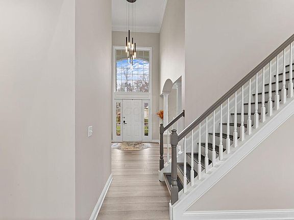 3rd image of 5173 Tralee Ln