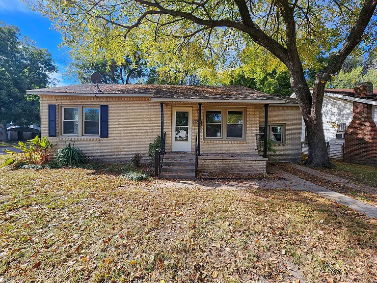 1002 Overland Ct — Photo 26