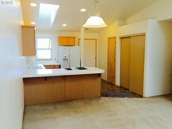 4th image of 4000 NE 109th Ave Unit 156