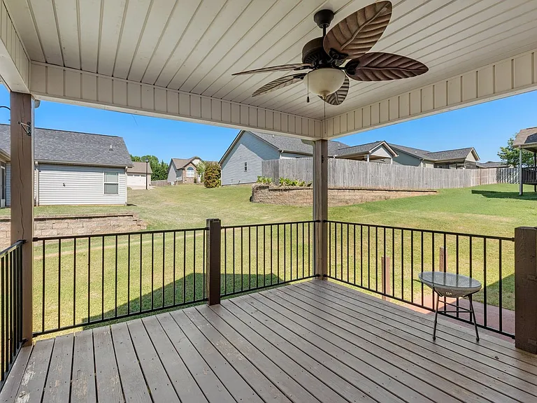 526 Cornucopia Ln — Photo 29