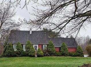 2702 Graceland Rd, New Castle, PA 16105