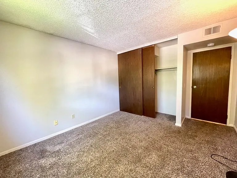 8555 Fairmount Dr #E203-E20 — Photo 36