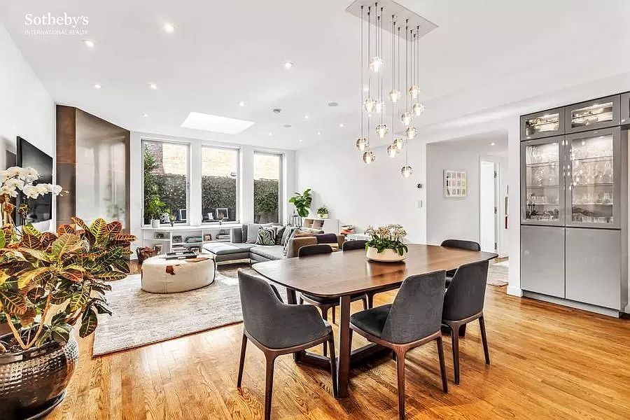1st image of 252 7th Ave Penthouse S