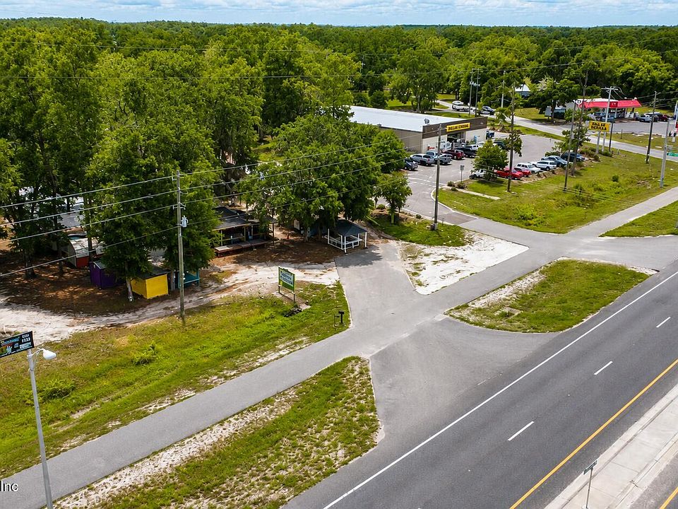 1st image of 738 S HIGHWAY 17