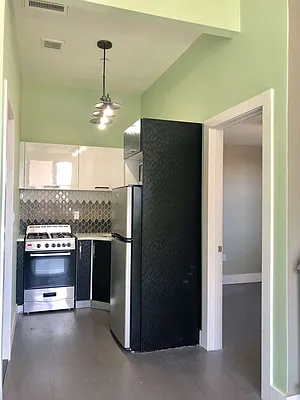 Rented by Nooklyn NYC LLC | media 24