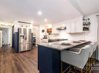 131 Rainwood Dr, Troutman, NC 28166