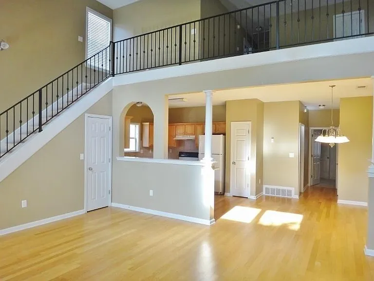 1327 Harbor Park Dr — Photo 9