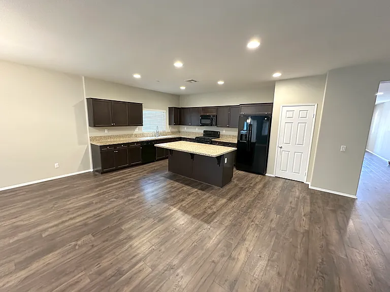 4862 Graphite Creek Rd — Photo 3