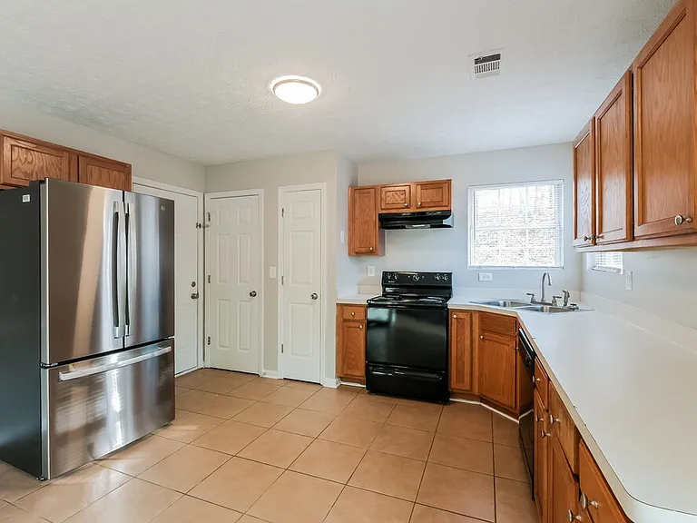 458 Old Tree Dr — Photo 9