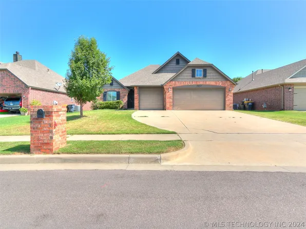 3607 W 107th Ct S, Jenks, OK 74037