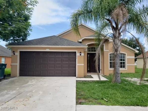 1155 Bush St E, Immokalee, FL 34142