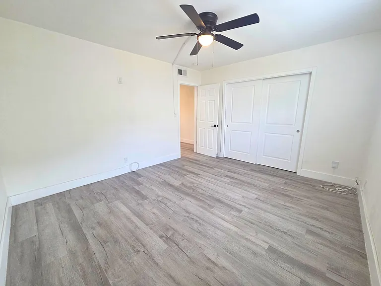 1300 Northeast 3rd Street — Photo 18