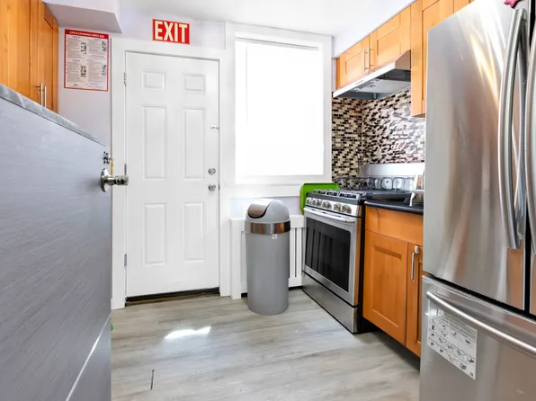 726 Manor Court image 23 of 29