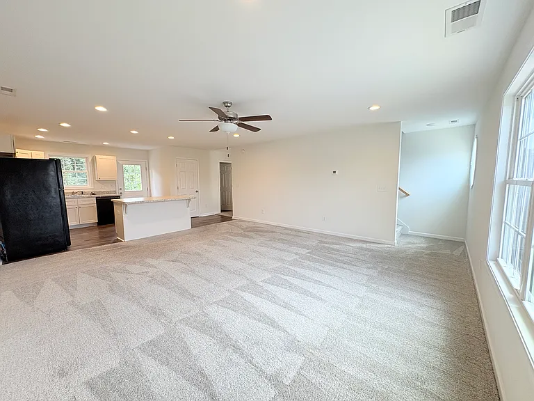 23 Kimberley St — Photo 3
