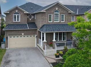 584 Shaftsbury St, Oshawa, ON L1K 2V8