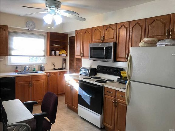 5th image of 25 Sachem St