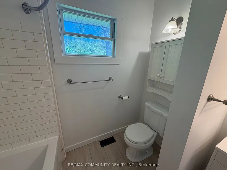 2292 Hamilton Rd — Photo 18