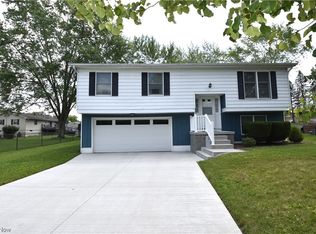 4621 Rush Cir, Youngstown, OH