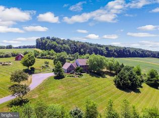 2697 Godfrey Rd, Glen Rock, PA 17327