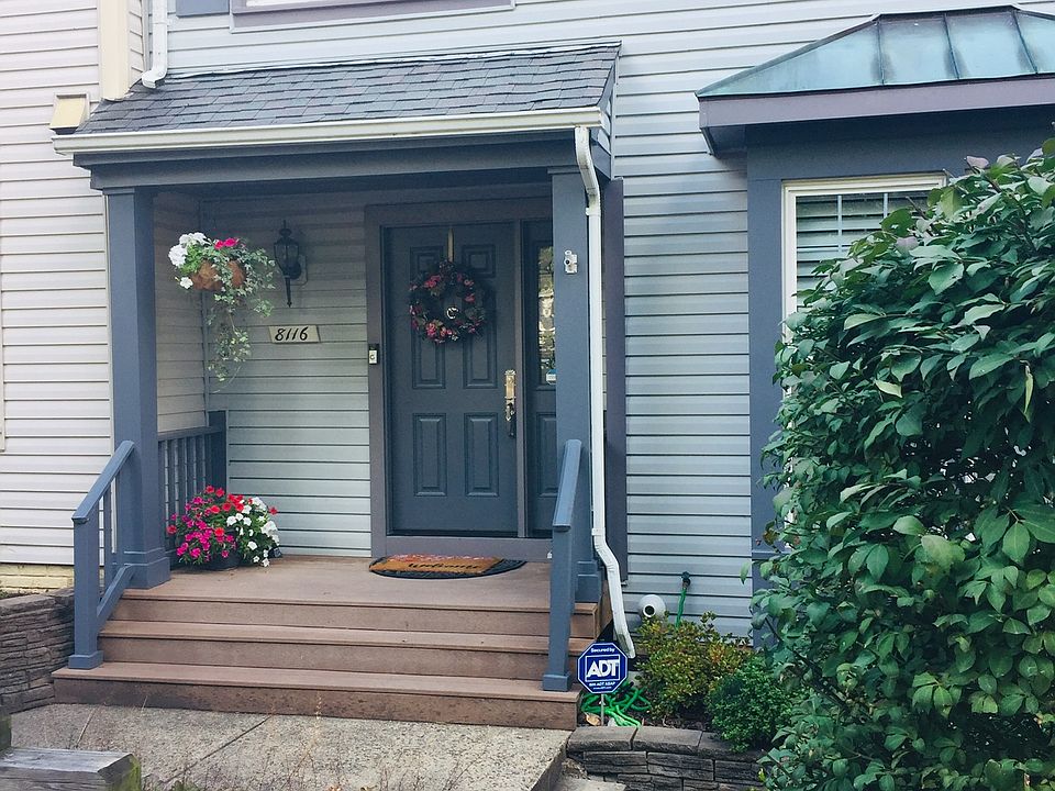 2nd image of 8116 Clifforest Dr