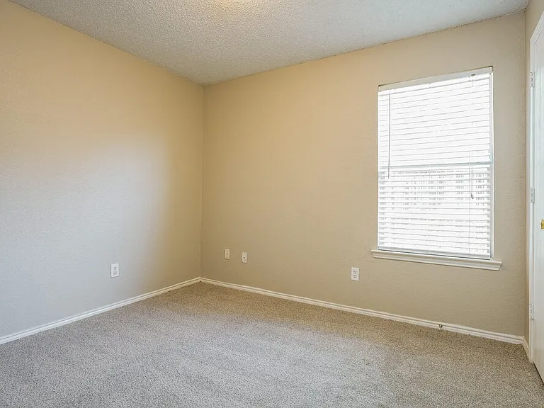 10648 Towerwood Dr — Photo 14