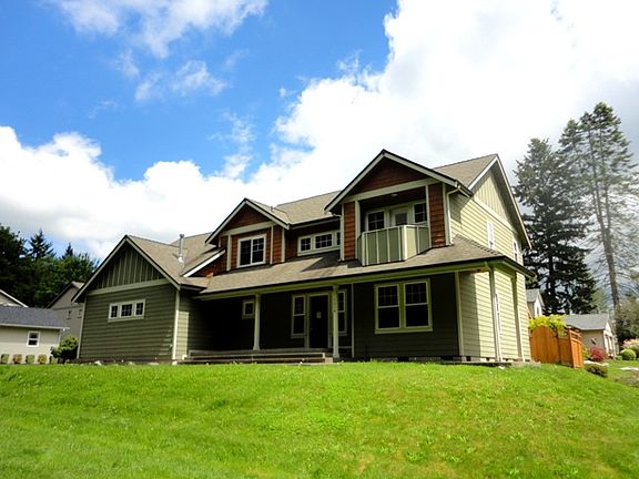 2nd image of 1514 Fairview St SE