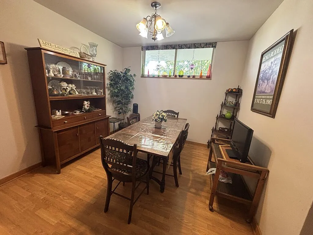 2 bed, 2.0 bath, 1231 sqft, $1,800 — Photo 4