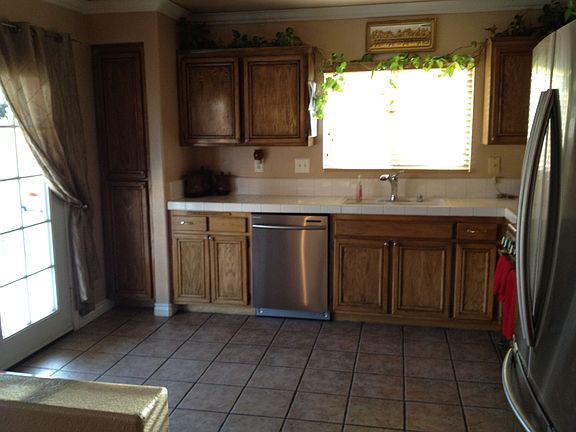 2nd image of 3408 Summer Breeze Ave