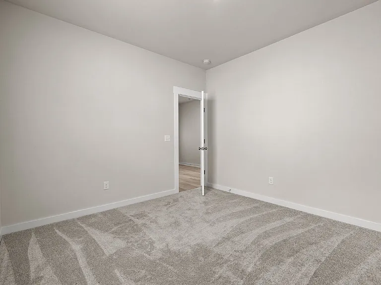 1145 Ross Farms Blvd — Photo 15