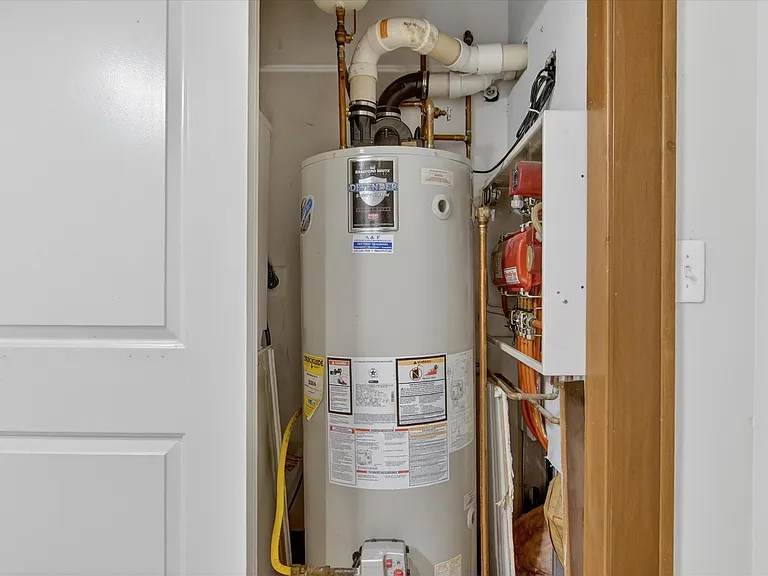 78 Watson St #8 — Photo 10