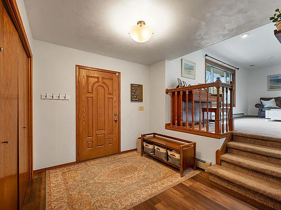 3rd image of 2930 Devroy Ln