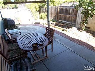 4th image of 413 Ginny Dr