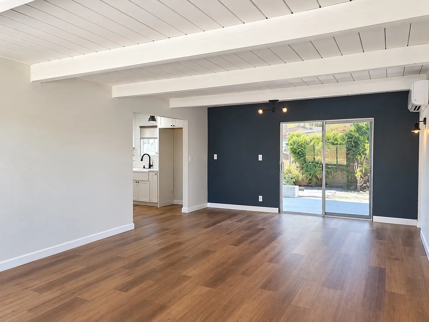 5350 Alonzo Rd — Photo 4