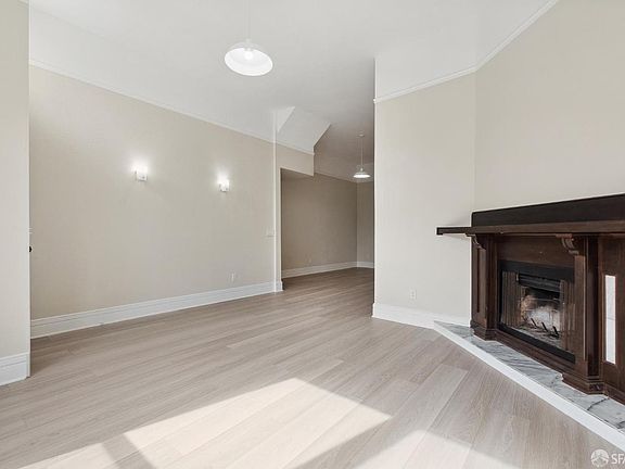 3rd image of 3024-3028 California St