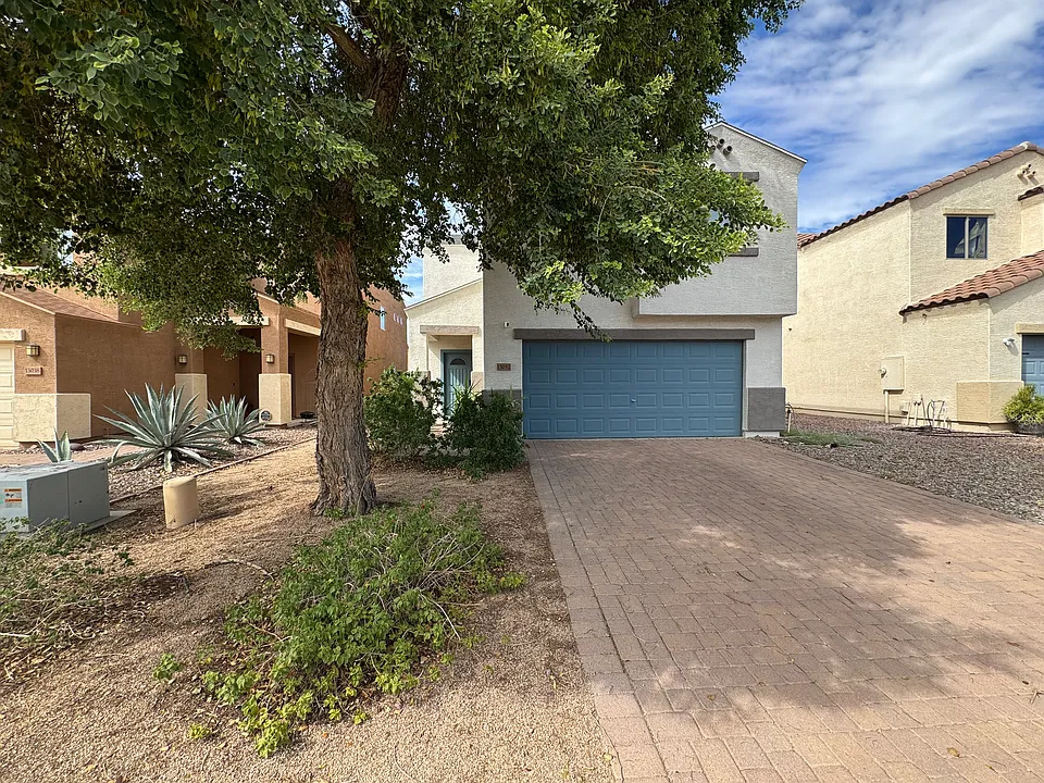 13052 E Primrose Ln