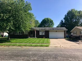 25 Merlin Dr, Rochester, IL 62563