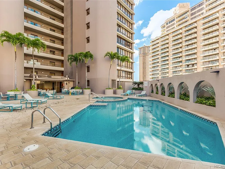 1910 Ala Moana Blvd #28C — Photo 22