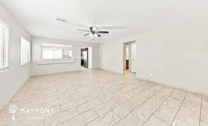 3 bed, 2.0 bath, 1443 sqft, $2,095 — Photo 3