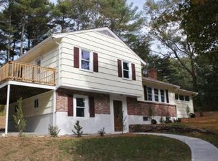 5 May St, Wrentham, MA 02093