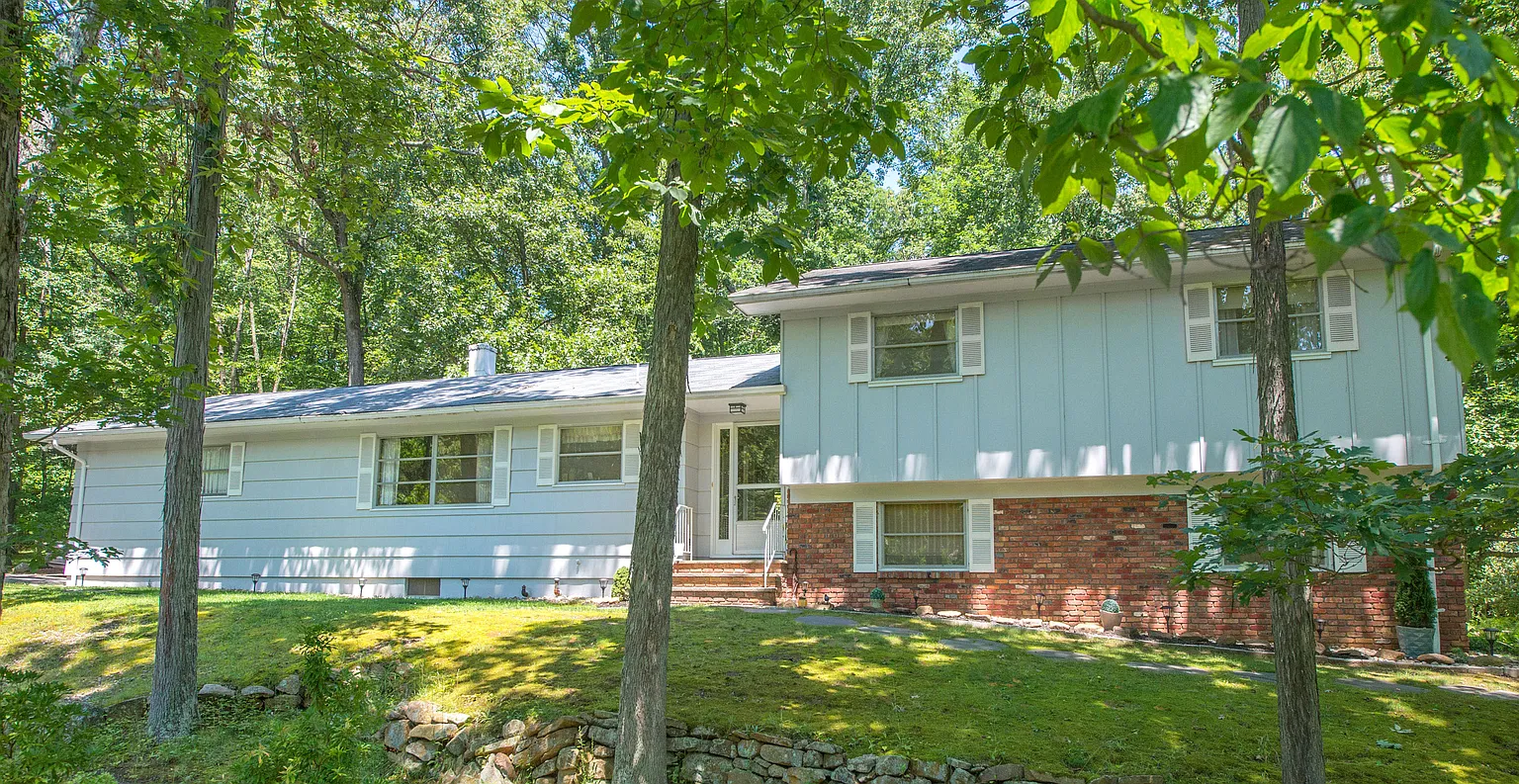 34 Washington Valley Rd photo 1