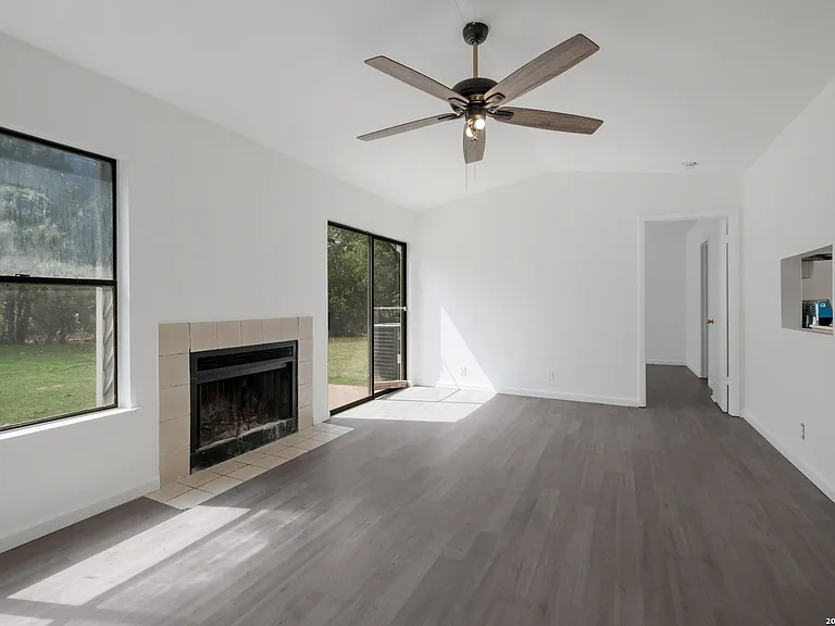 6098 Glacier Sun Dr — photo 4