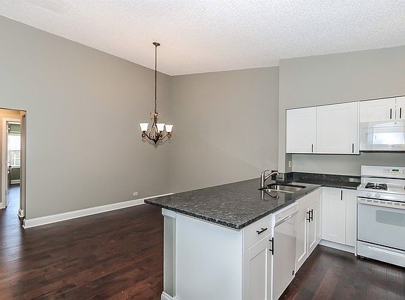 5th image of 1257 Clematis Dr