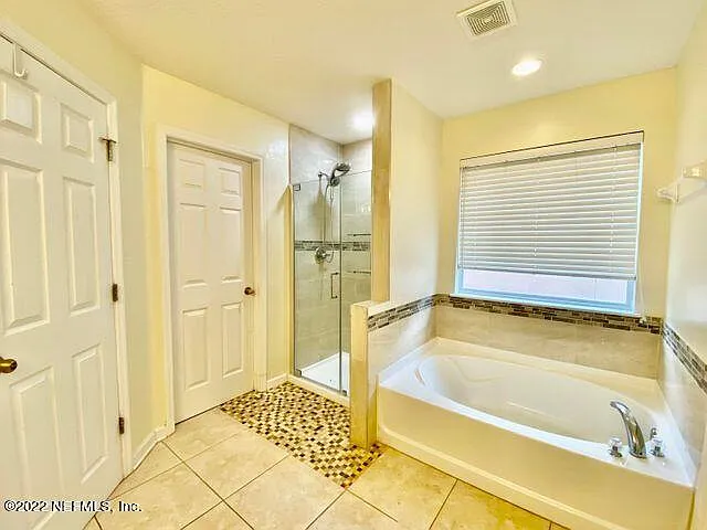 5820 Parkstone Crossing Dr — Photo 12