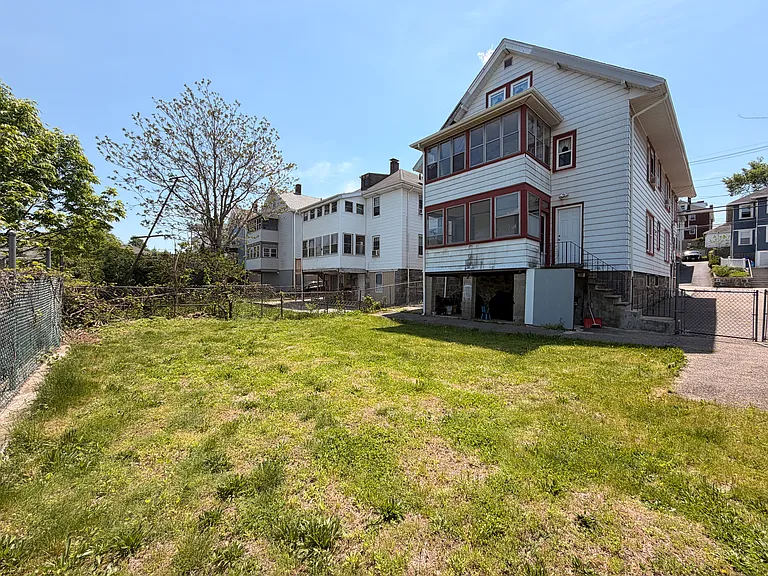 173-175 Cornell St #1 — Photo 30