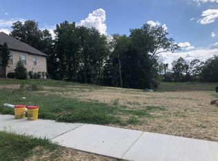 210 Moore Haven Dr, Lebanon, TN 37087