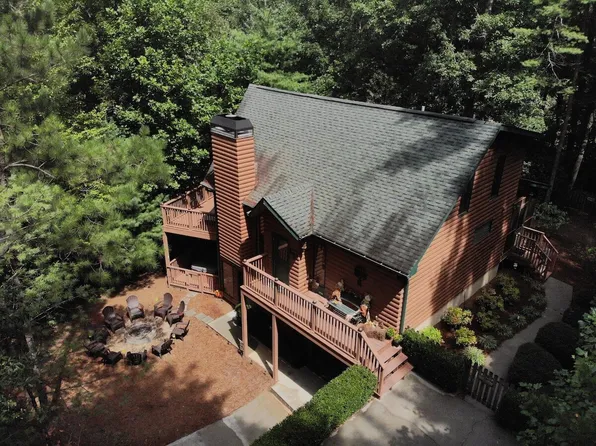 1688 Bahn Innsbruck, Helen, GA 30545