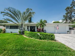 680 San Salvador Dr, Dunedin, FL 34698